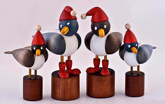 Handcrafted Christmas Seagulls (Weihnachtsmoewen) from Drechslerei Martin