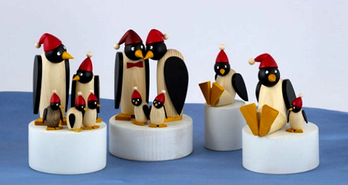 Handcrafted Christmas Penguins (Weihnachtspinguine) from Drechslerei Martin